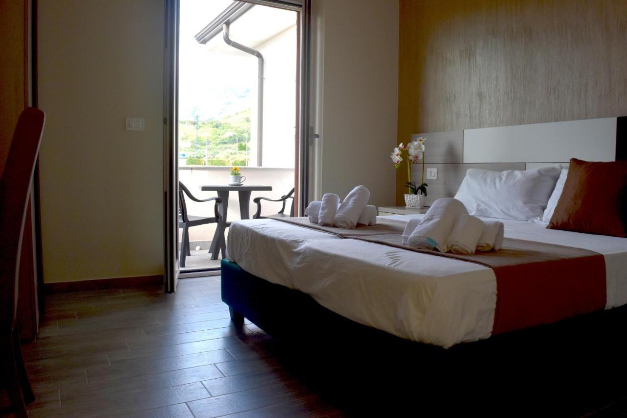 B & B Vilenia San Nicola Arcella Eksteriør billede